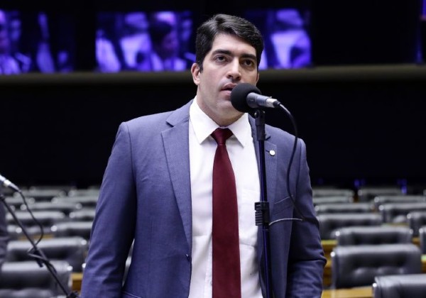 Otto Filho vota a favor de destaque que altera benefícios fiscais da BYD na reforma tributária