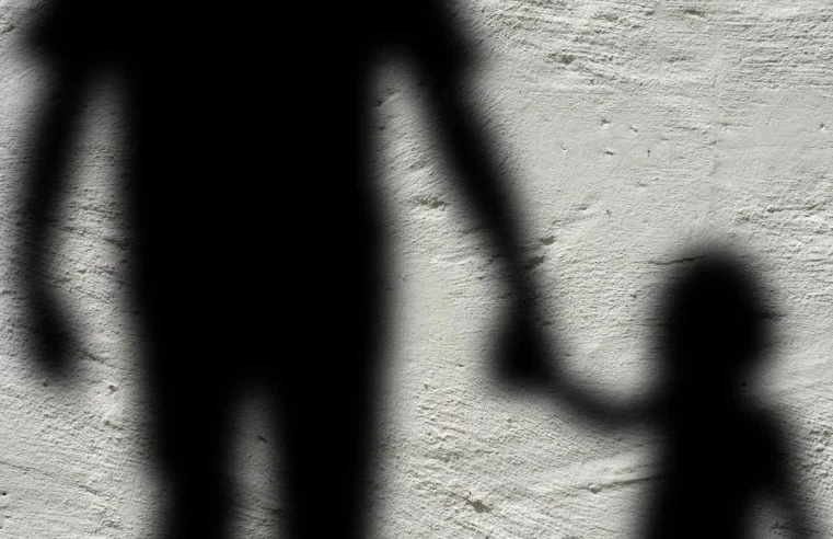 Idoso de 78 anos é preso por tentar entrar em motel com adolescente de 12 anos