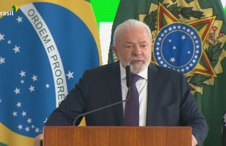 Lula viaja ao litoral do Rio de Janeiro para folga de fim de ano