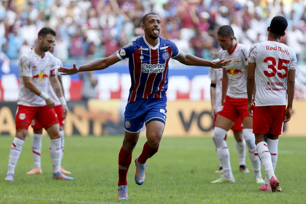 Bahia goleia Bragantino em casa e tenta se afastar da zona de rebaixamento