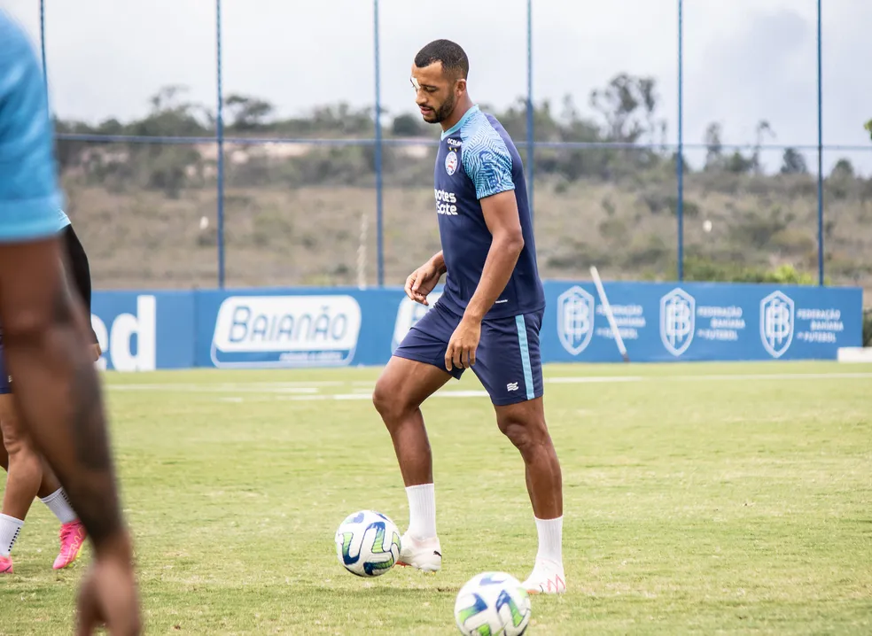 Vitor Hugo retorna e Bahia inicia preparação para enfrentar o Cuiabá
