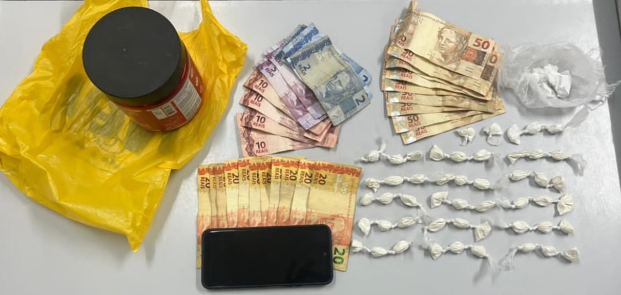 PM prende mulher suspeita de tráfico em Ipiaú