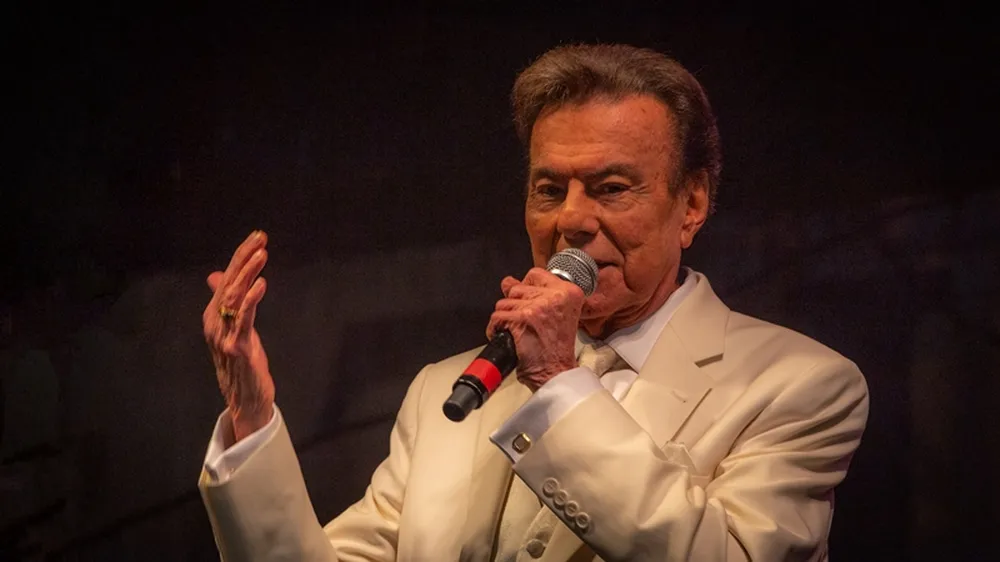 Morre Agnaldo Rayol aos 86 anos após sofrer queda em casa
