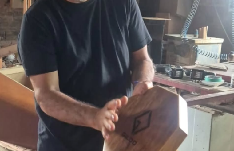 Gildo Cajon: o artesão baiano que transforma madeira em música