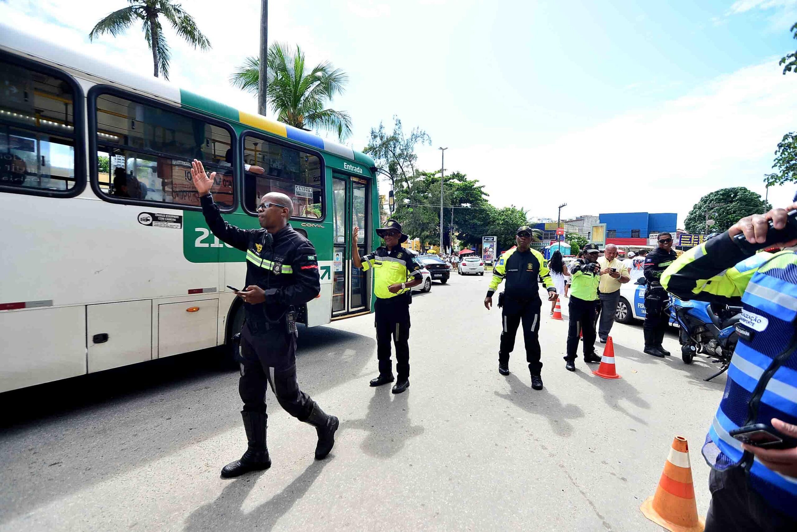 Transporte público é reforçado para Festa de Iemanjá