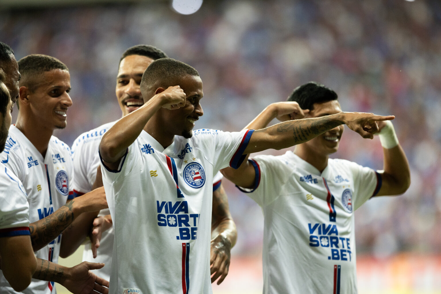 Bahia avança na Libertadores com show na Fonte Nova!