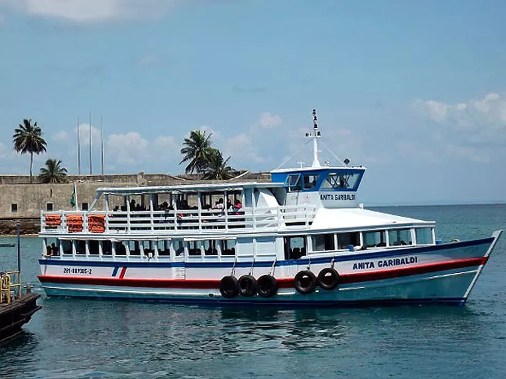 Homem passa mal e vem a óbito em lancha de travessia entre Salvador e Mar Grande