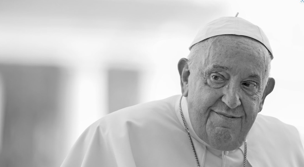 Morre o Papa Francisco aos 88 anos: líder reformista deixa legado de misericórdia e diálogo