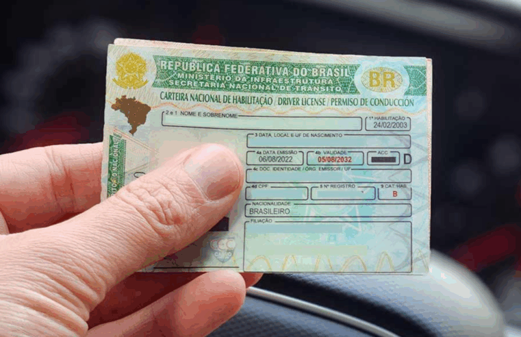 Governo Lula planeja acabar com exigência de autoescola para CNH e reduzir custos