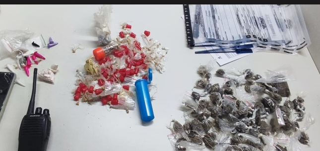 Polícia prende indivíduo por tráfico de drogas em São Tomé de Paripe