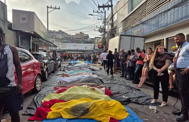 Após Operação Mais Letal do RJ, Moradores Recolhem Corpos não contabilizados e colocam em praça