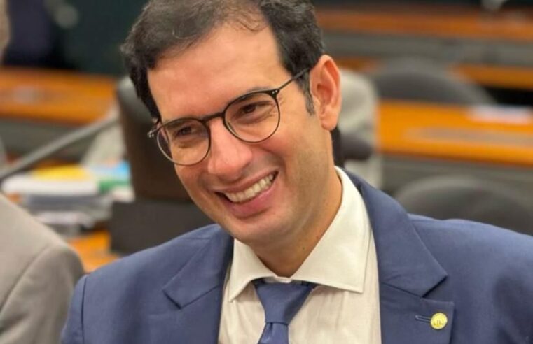 Leo Prates será relator do projeto que regulamenta profissão de influenciador digital