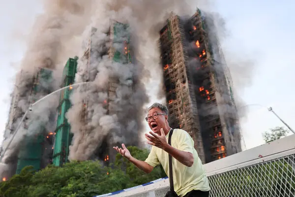 Incêndio em complexo residencial de Hong Kong deixa 13 mortos