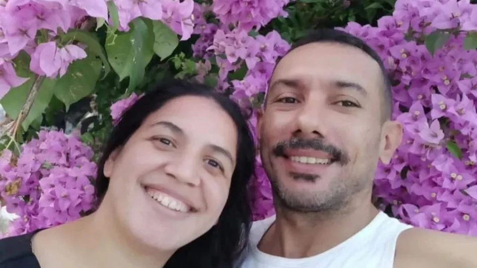 Feminicídio no Dia da Mulher: Homem é preso após matar esposa em Praia Grande